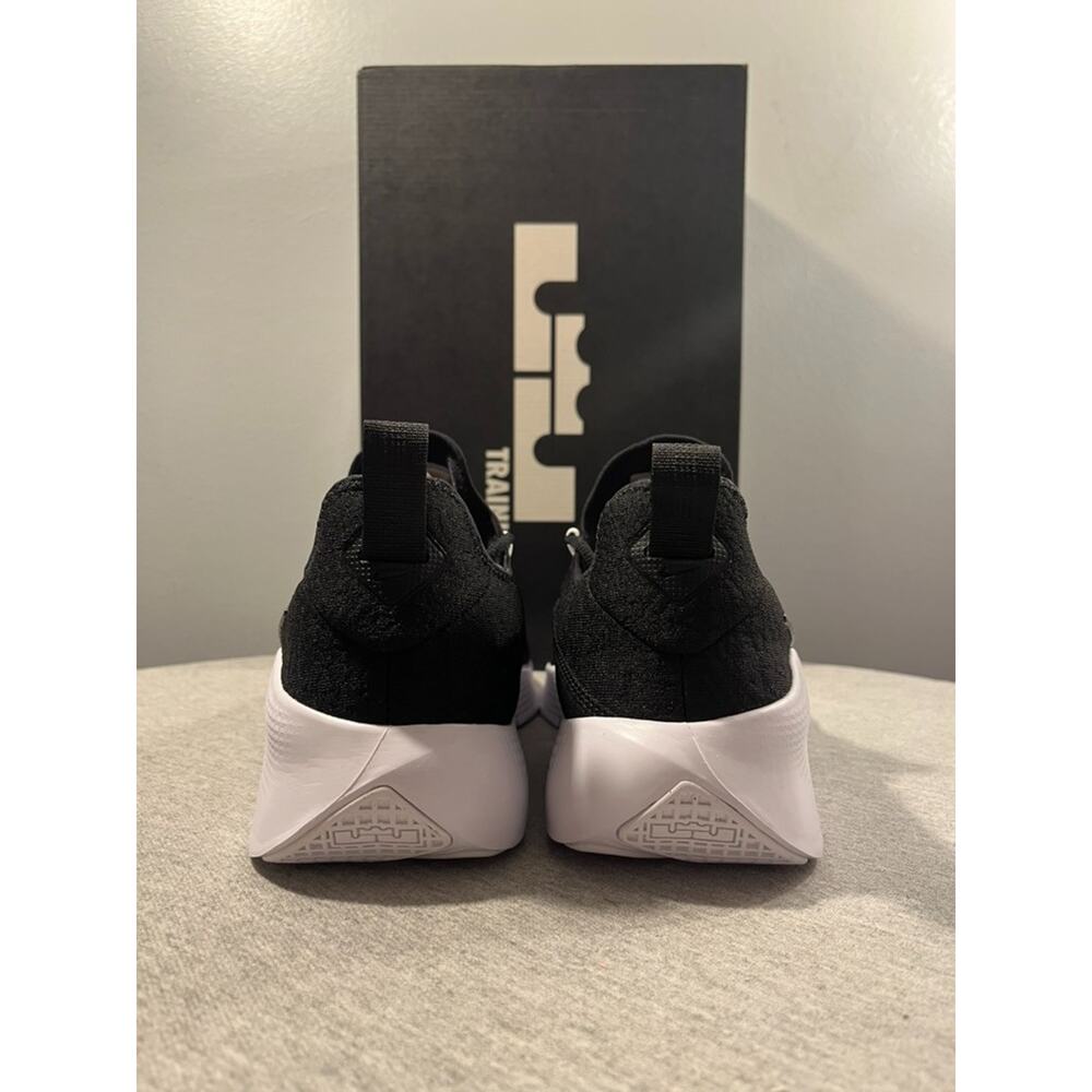 Nike Lebron TR 1 Men's Size 10 Black White Training Athletic Shoes FJ6151-007 - Picture 5 of 12